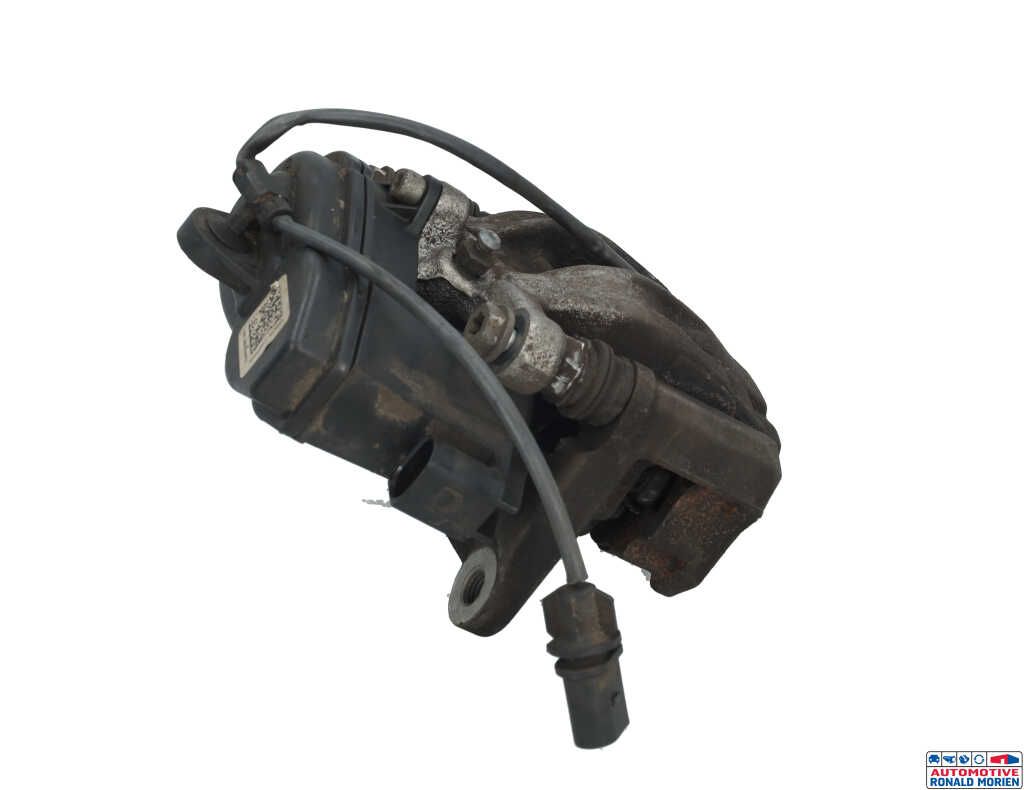 Used Rear brake calliper, right Audi A4 (B9) 2.0 TDI Ultra 16V Price € 95,00 Inclusive VAT offered by Automaterialen Ronald Morien B.V.