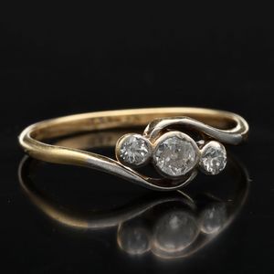 Antique 18ct Gold Old Cut Diamond Ring