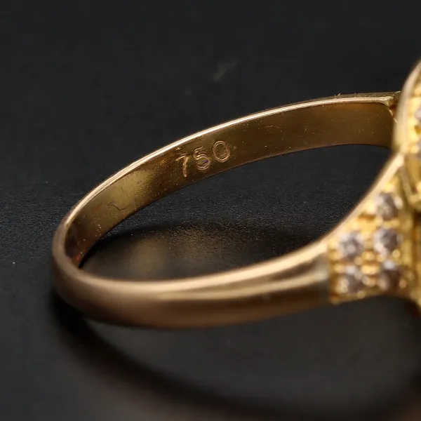 18ct Yellow Gold 1.4ct Ceylon Sapphire & Diamond Ring