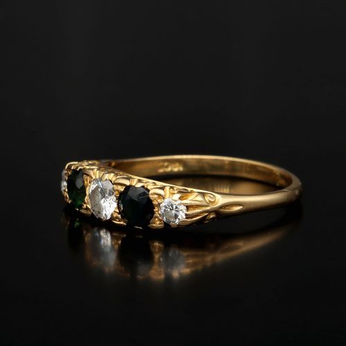 Vintage 18ct Gold Diamond and Sapphire Ring image-3
