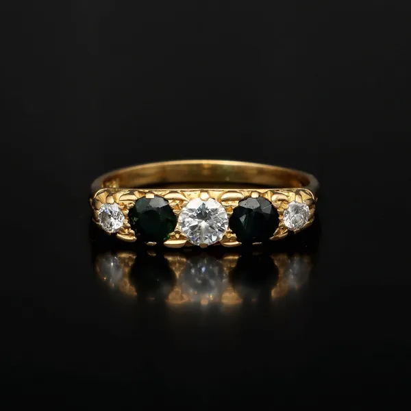 Vintage 18ct Gold Diamond and Sapphire Ring