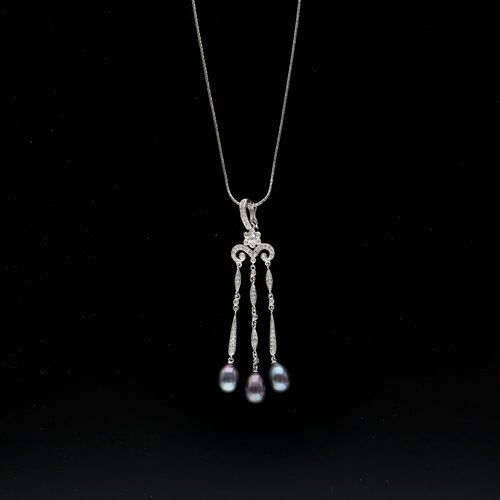 18ct White Gold Diamond and Pearl Drop Pendant Necklace image-2