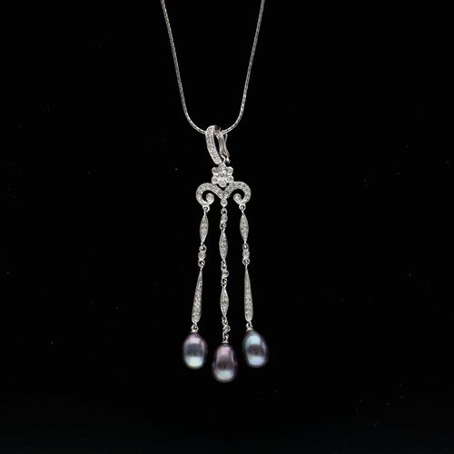 18ct White Gold Diamond and Pearl Drop Pendant Necklace image-1