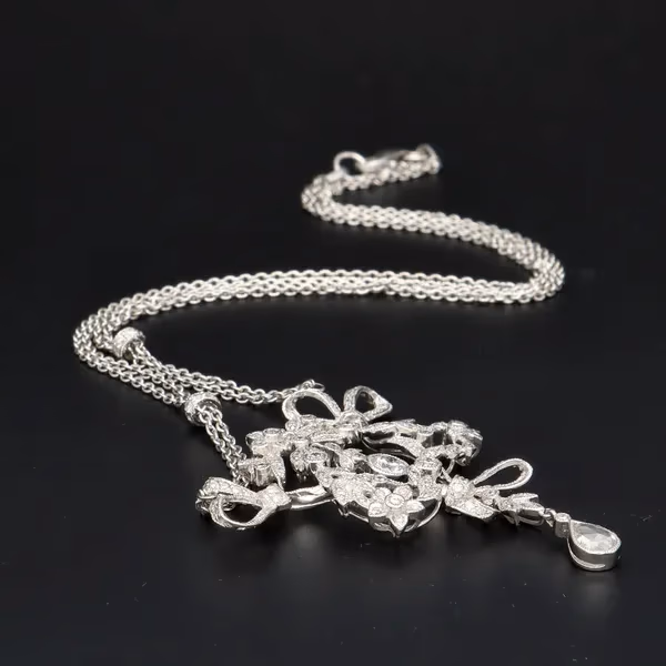 18ct White Gold Diamond Necklace