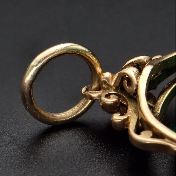 9ct Gold Fob Spinner