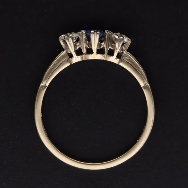 18ct Gold Sapphire Diamond Ring