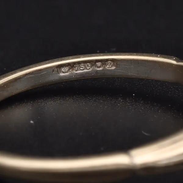 18ct Gold Sapphire Diamond Ring