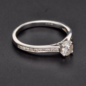 18ct White Gold Solitaire Diamond Ring
