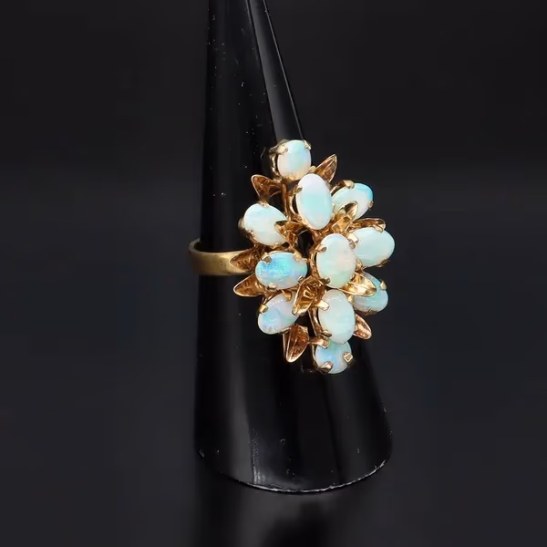14ct Gold Vintage Opal Ring