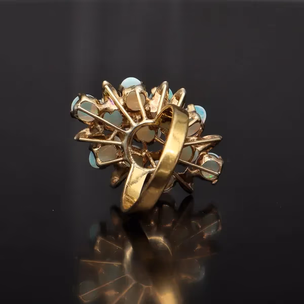 14ct Gold Vintage Opal Ring