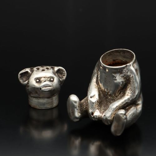 Unusual Novelty Silver Teddy Bear Pepper image-5