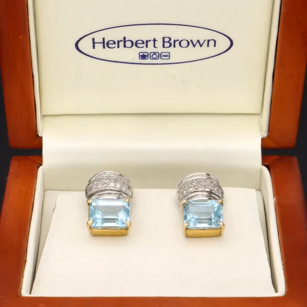 Vintage 18ct Gold Aquamarine and Diamond Earrings