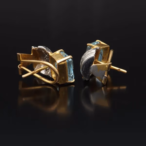 Vintage 18ct Gold Aquamarine and Diamond Earrings