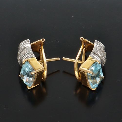 Vintage 18ct Gold Aquamarine and Diamond Earrings image-4