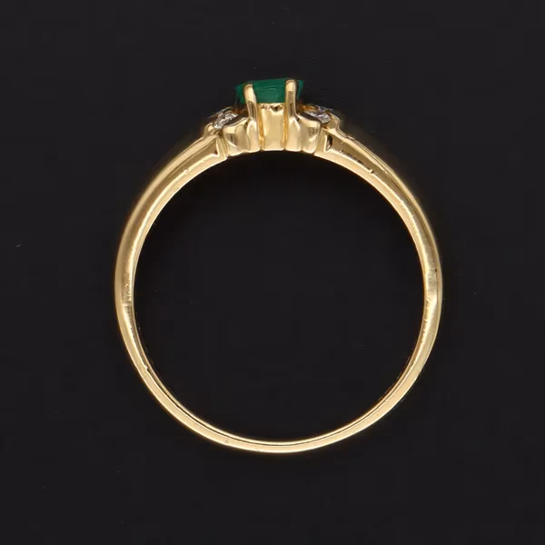 18ct Gold Emerald and Diamond Ring
