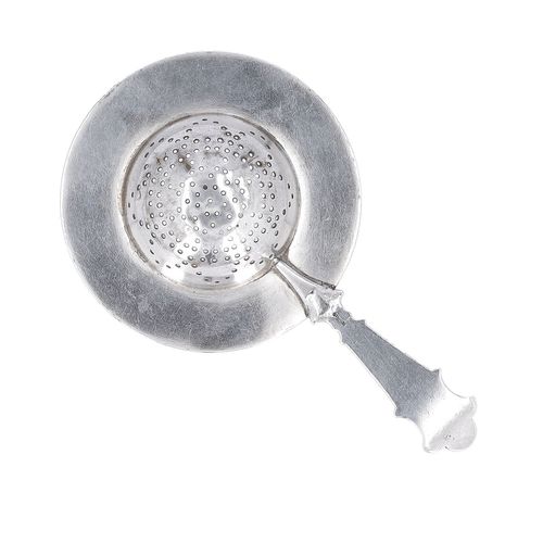 David Andersen Gilt Silver and Enamel Tea Strainer image-4