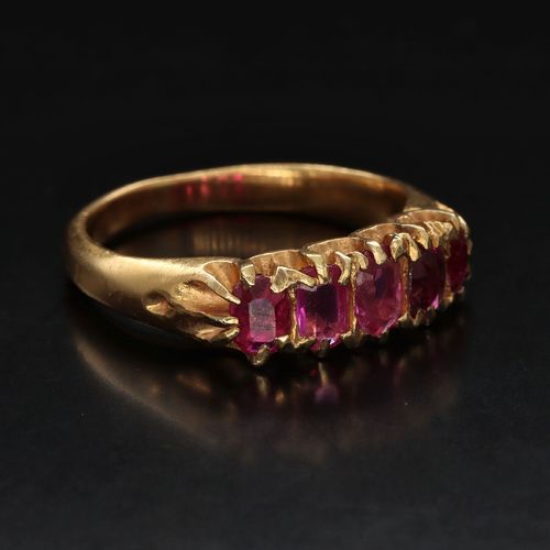 Victorian 18ct Gold Ruby Ring image-1