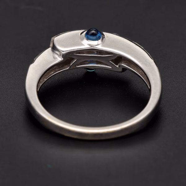 18ct White Gold Diamond Ring With Side Sapphires