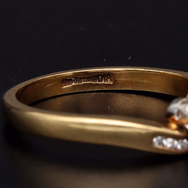 18ct Gold Diamond Toi et Moi Ring