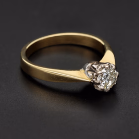 18ct Yellow Gold Diamond Solitaire Ring