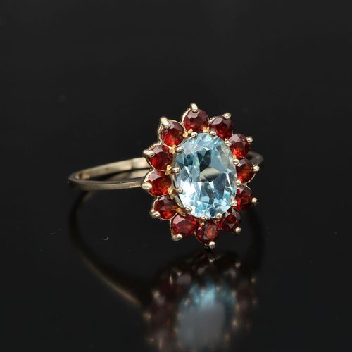 9ct Gold Topaz and Garnet Ring image-1