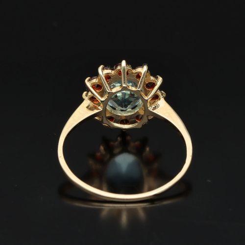 9ct Gold Topaz and Garnet Ring image-5