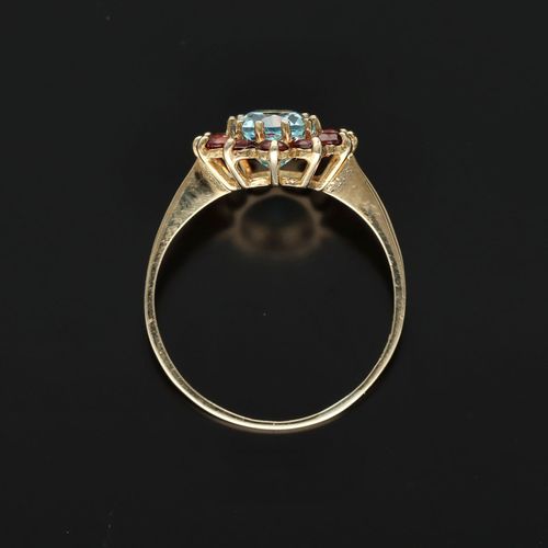 9ct Gold Topaz and Garnet Ring image-6