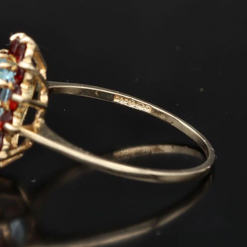 9ct Gold Topaz and Garnet Ring image-4