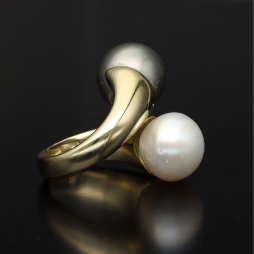 14K Gold Tahitian and White Pearl Ring image-5