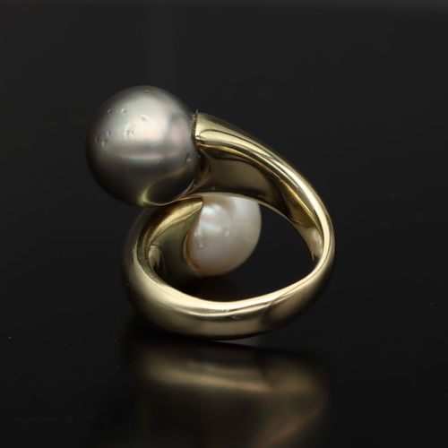 14K Gold Tahitian and White Pearl Ring image-4