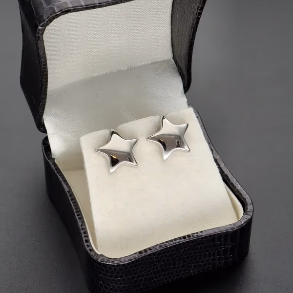 18ct White Gold Millenium Earrings. London 2000