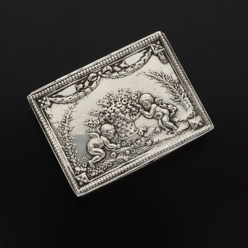 Early 20th Century European Silver Snuff Box image-3