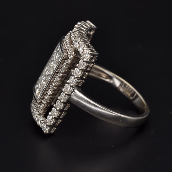 18ct White Gold Diamond Cluster Ring