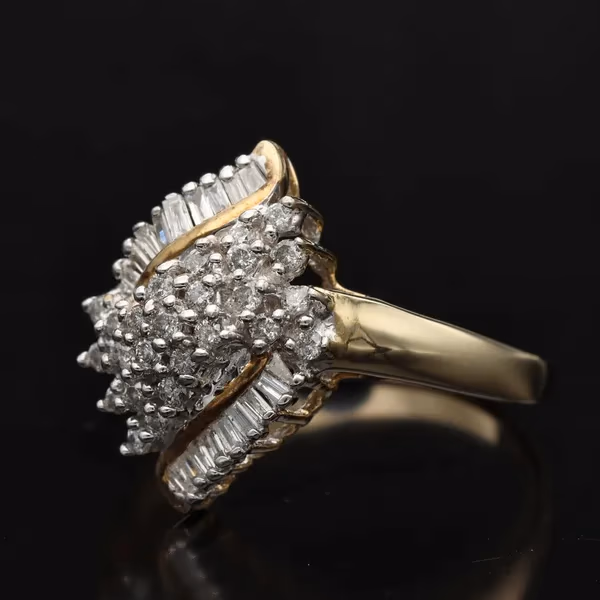 9ct Gold Vari Cut Diamond Ring