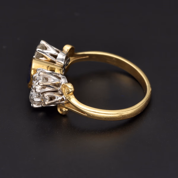 18ct Yellow Gold Sapphire & Diamond Ring