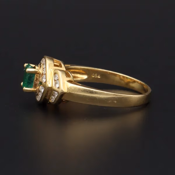 18ct Yellow Gold Emerald & Diamond Ring