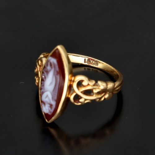 Vintage 18ct Gold Cameo Ring image-5