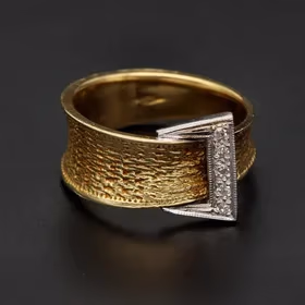 Heavy 18ct Yellow Gold Diamond Buckle Ring