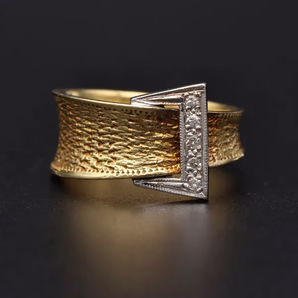 Heavy 18ct Yellow Gold Diamond Buckle Ring