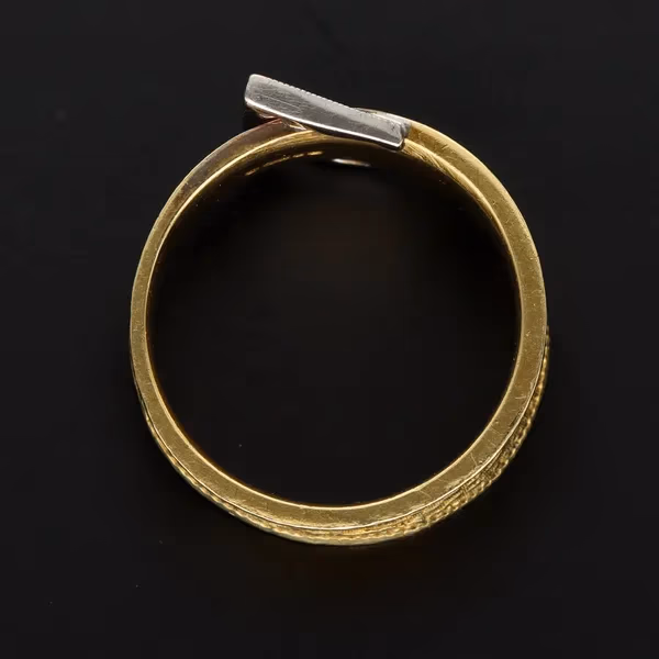 Heavy 18ct Yellow Gold Diamond Buckle Ring