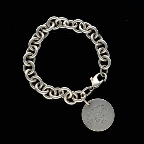 Return to Tiffany & Co. Circular Charm Silver Bracelet image-2