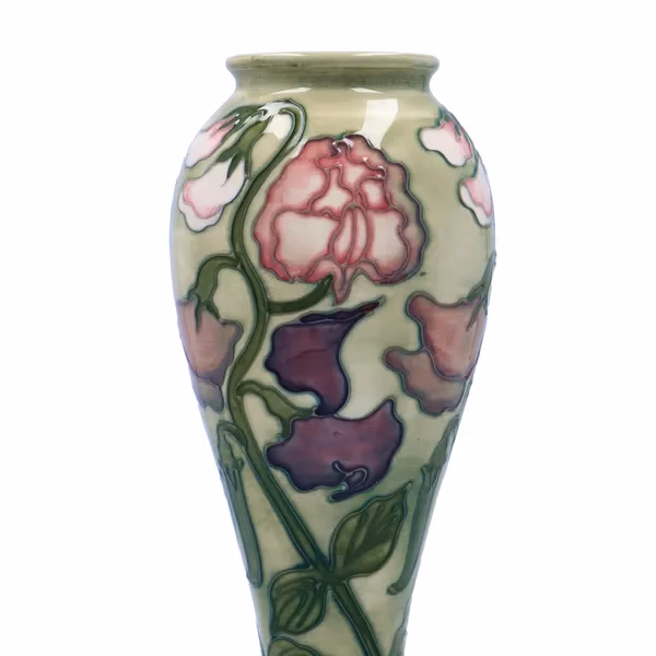 Moorcroft Collectors Club Sweet Pea Vase