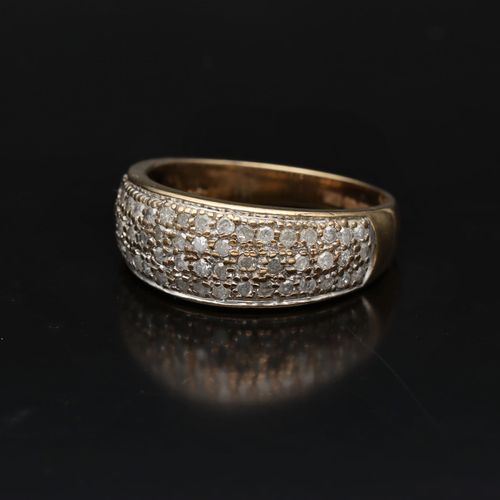 Gold 0.5ct Diamond Ring image-3