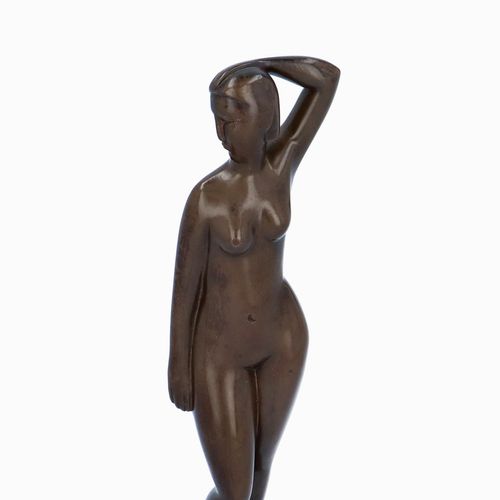Art Nouveau Bronze Figure image-4