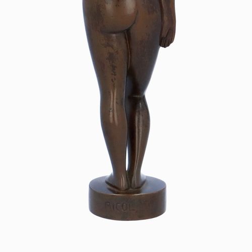 Art Nouveau Bronze Figure image-6