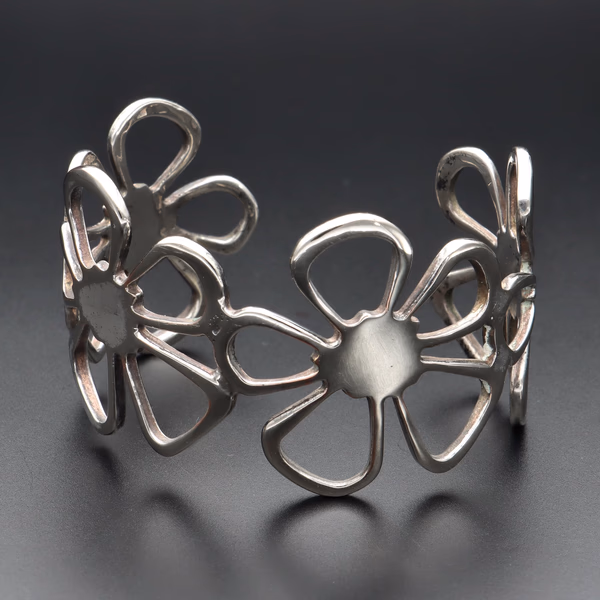 Tiffany & Co Elsa Peretti Sterling Silver Daisy Cuff