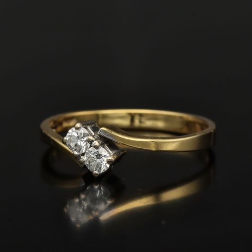 18ct Gold 0.25ct Diamond Ring. London 1985 image-3