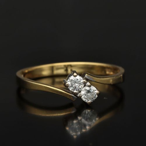 18ct Gold 0.25ct Diamond Ring. London 1985 image-2