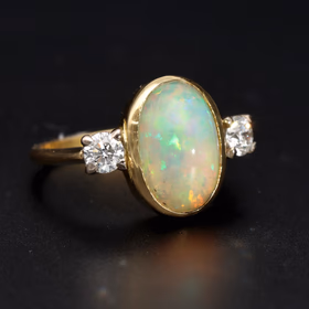 18ct Gold Opal and Diamond Ring