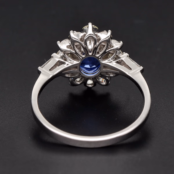 18ct White Gold Oval Sapphire & Diamond Cluster Ring